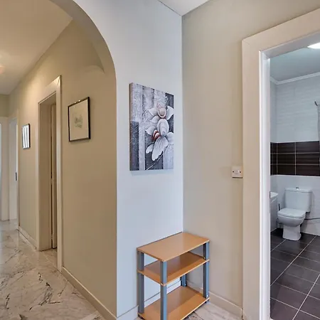 Lägenhet Seafront 3br In Tower Rd Opposite By 360 Estates *