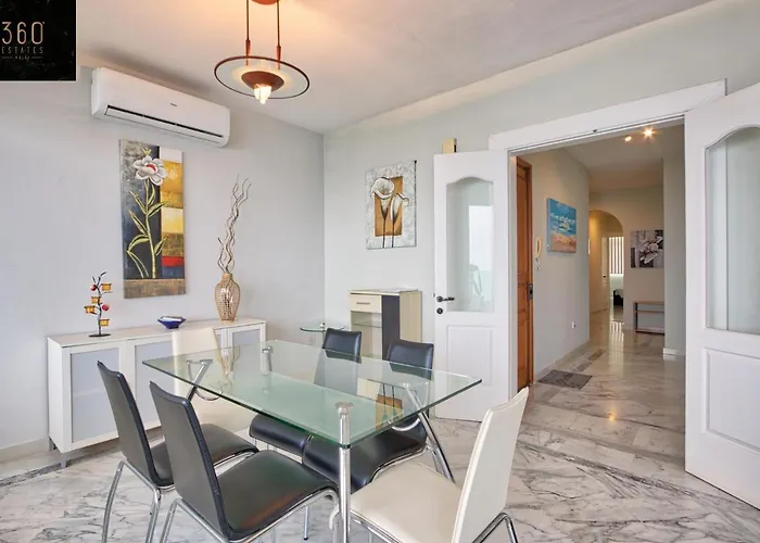 Seafront 3br In Tower Rd Opposite By 360 Estates *