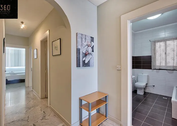 Apartment Seafront 3br In Tower Rd Opposite By 360 Estates *