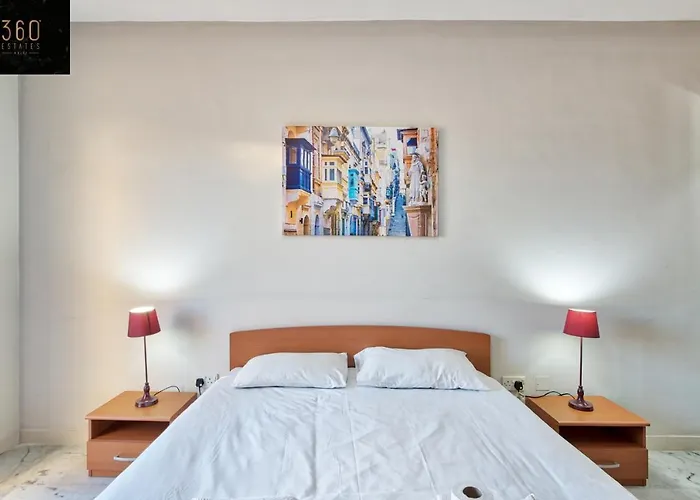 Apartment Seafront 3br In Tower Rd Opposite By 360 Estates *