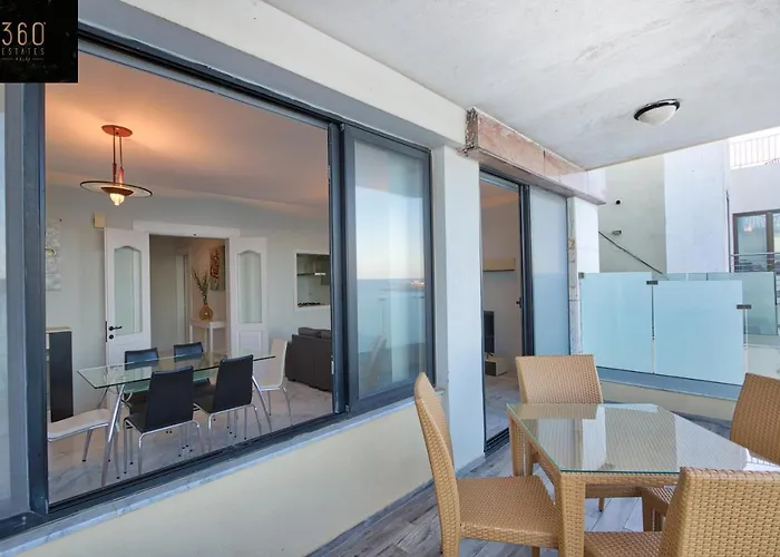 Seafront 3br In Tower Rd Opposite By 360 Estates *