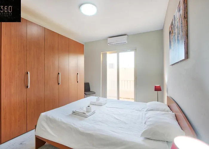 Seafront 3br In Tower Rd Opposite By 360 Estates *