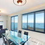 Appartement Seafront 3br In Tower Rd Opposite By 360 Estates