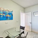Appartement Seafront 3br In Tower Rd Opposite By 360 Estates *